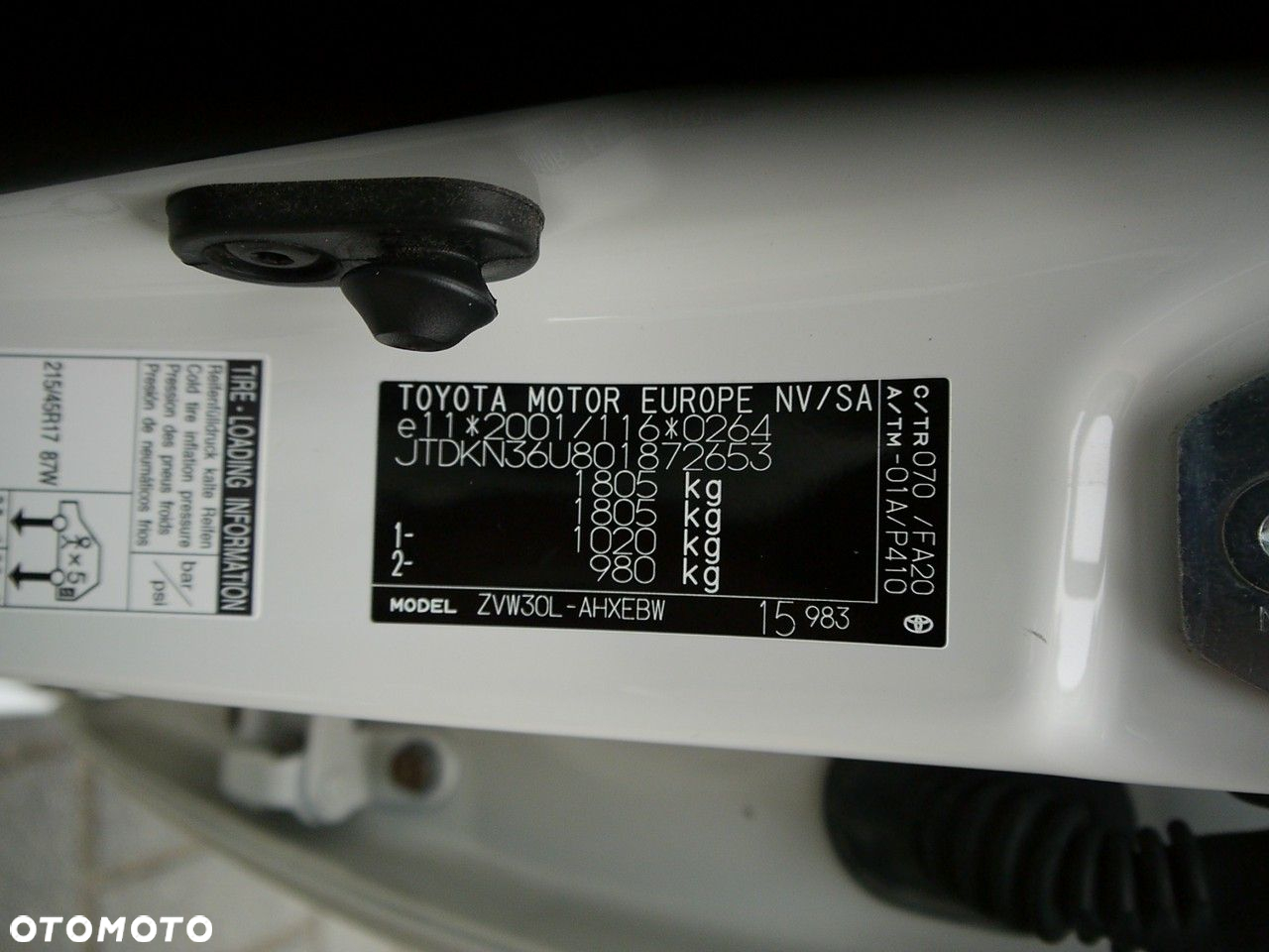 Toyota Prius (Hybrid) Comfort - 34