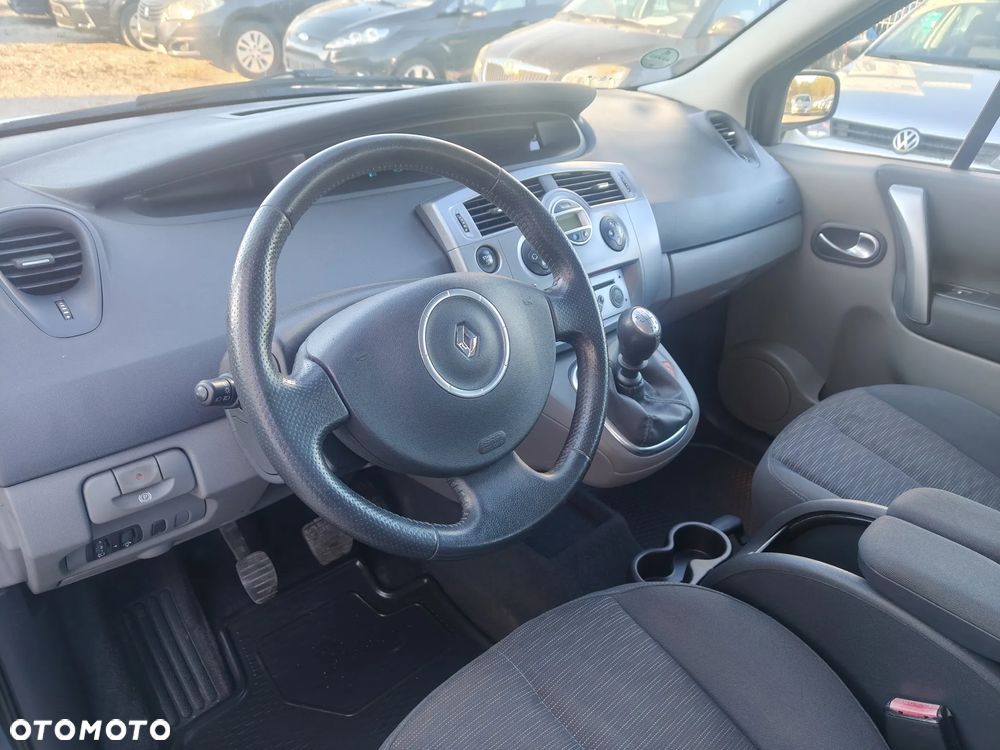 Renault Scenic - 18