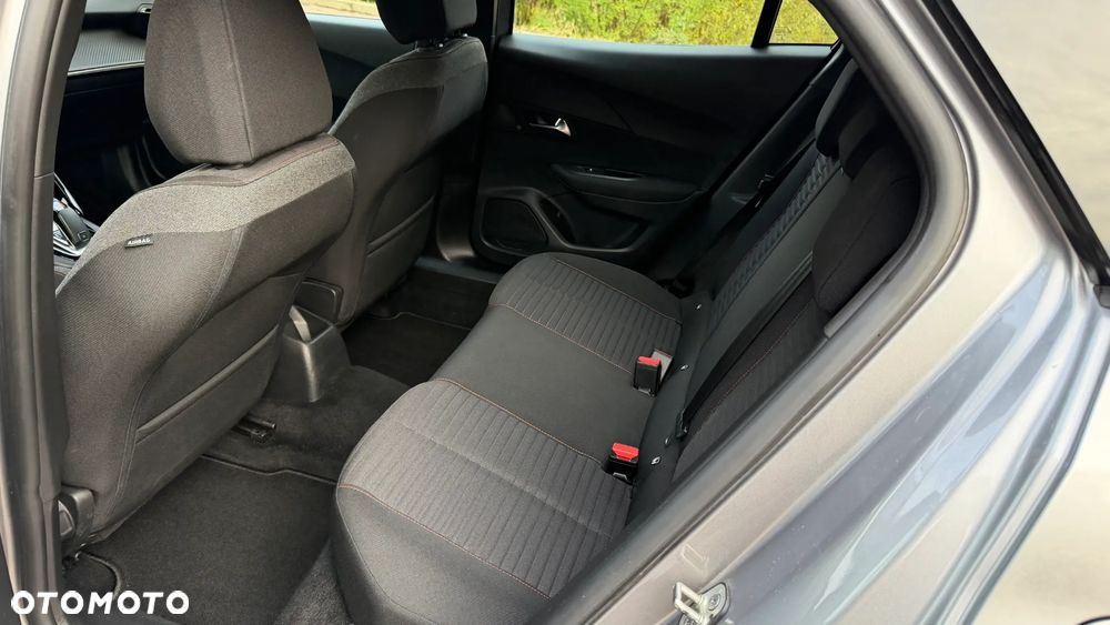 Peugeot 2008 1.2 PureTech Active Pack S&S EAT8 - 20