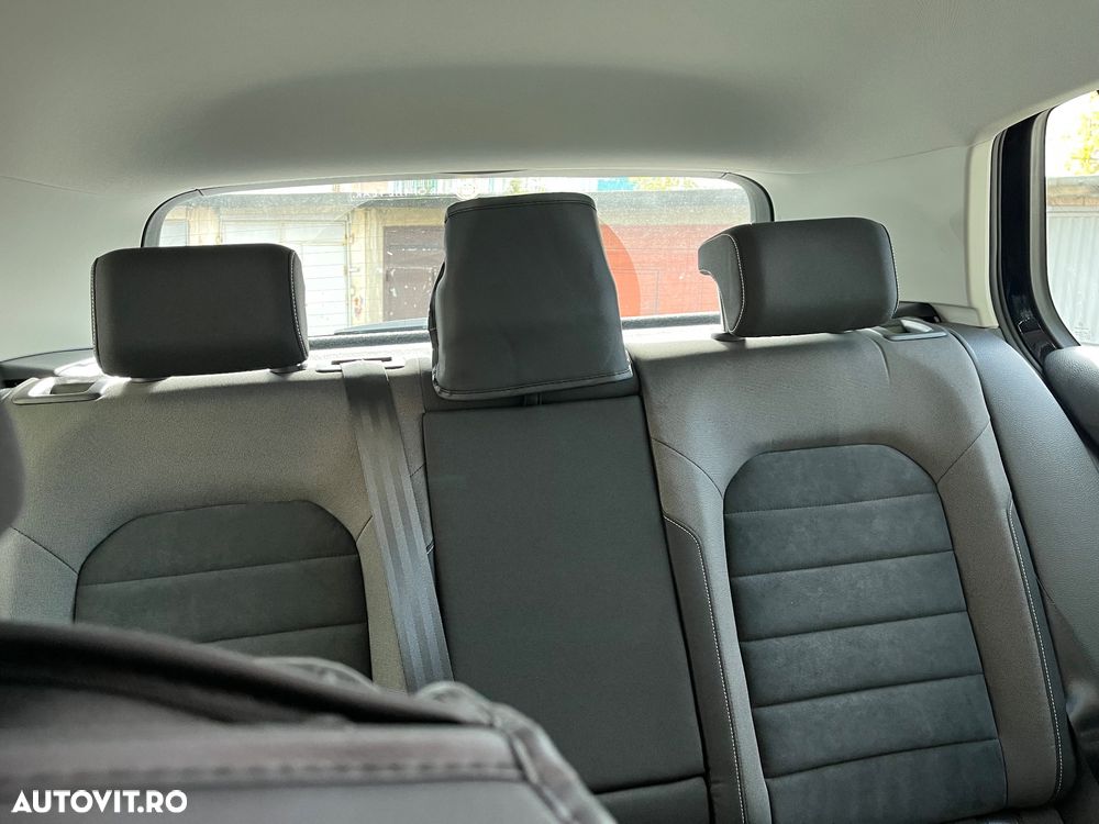 Volkswagen Golf 1.4 TSI BMT Highline - 32