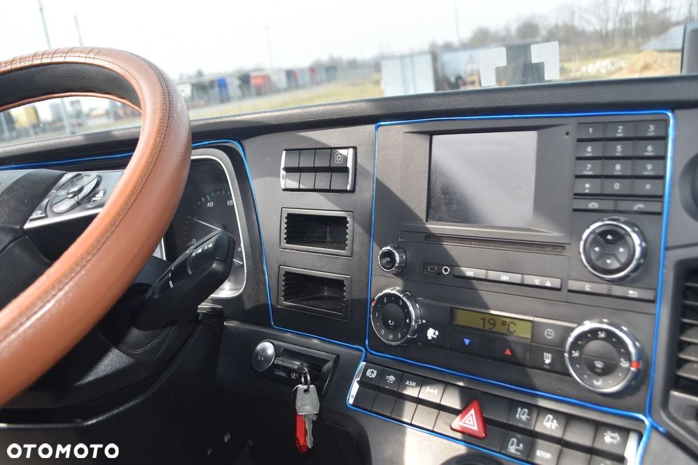 Mercedes-Benz Actros 1842 - 17