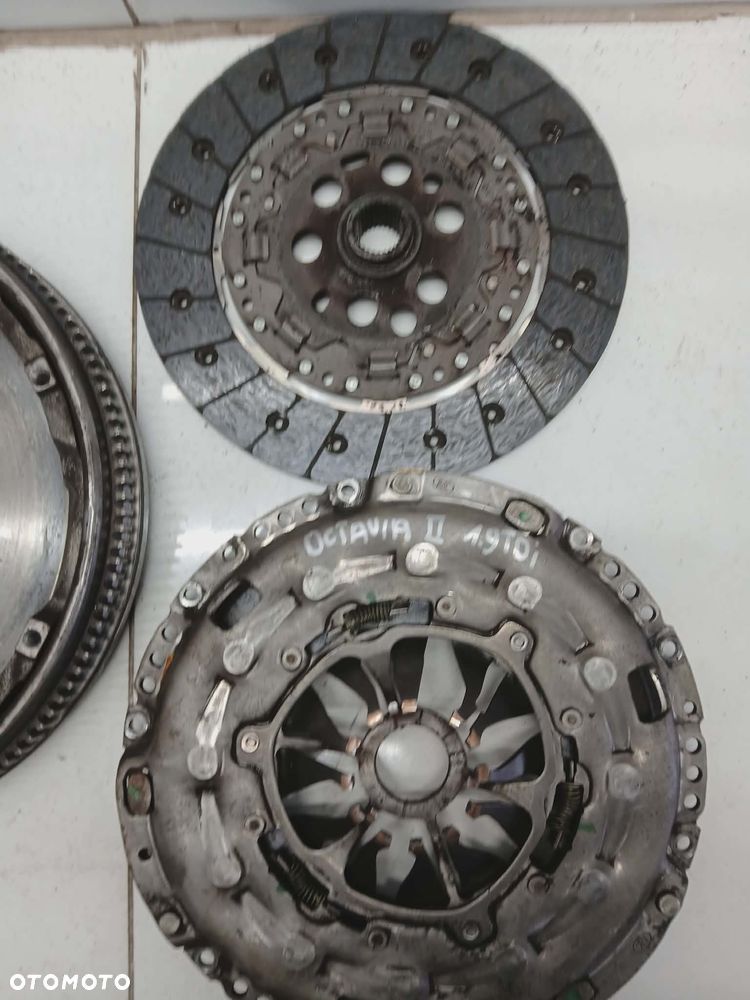 SKODA OCTAVIA 2 II 1.9 TDI 105 KM BXE DWUMAS SPRZĘGŁO KOMPLETNE DOCISK KOŁO DWUMASOWE - 4
