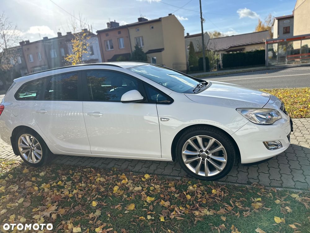 Opel Astra 1.4 Turbo Sports Tourer Design Edition - 9