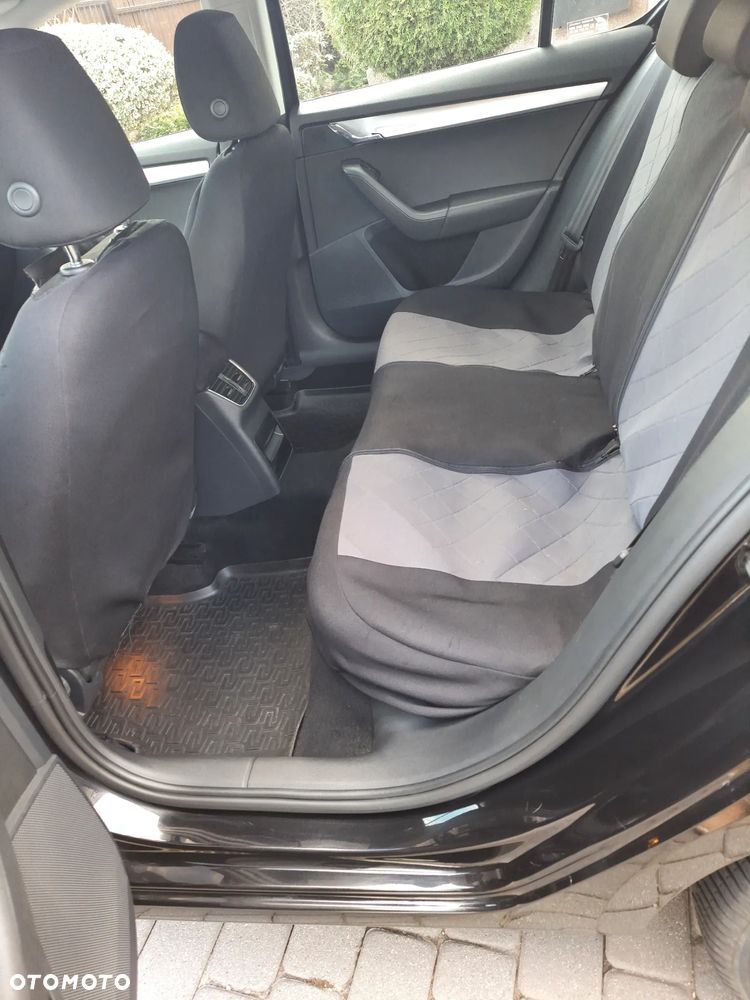 Skoda Octavia 2.0 TDI SCR Ambition - 6