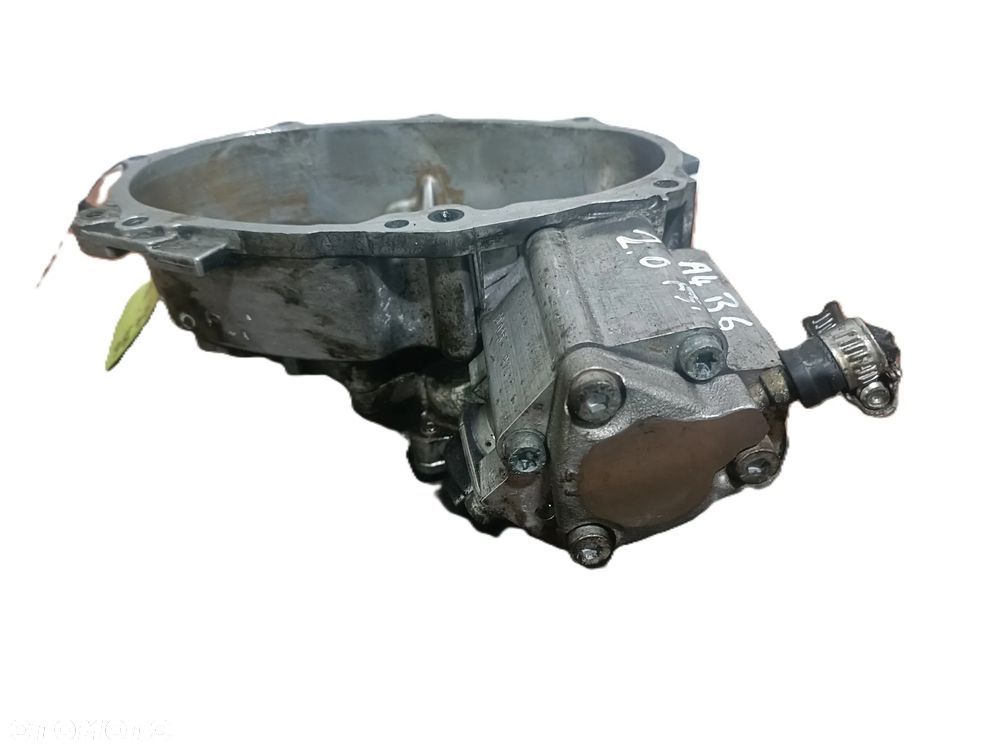 AUDI A4 B6 00-04 r. 2,0 FSI POMPA VACUM + OBUDOWA ROZRZĄDU 06D103530K + - 3