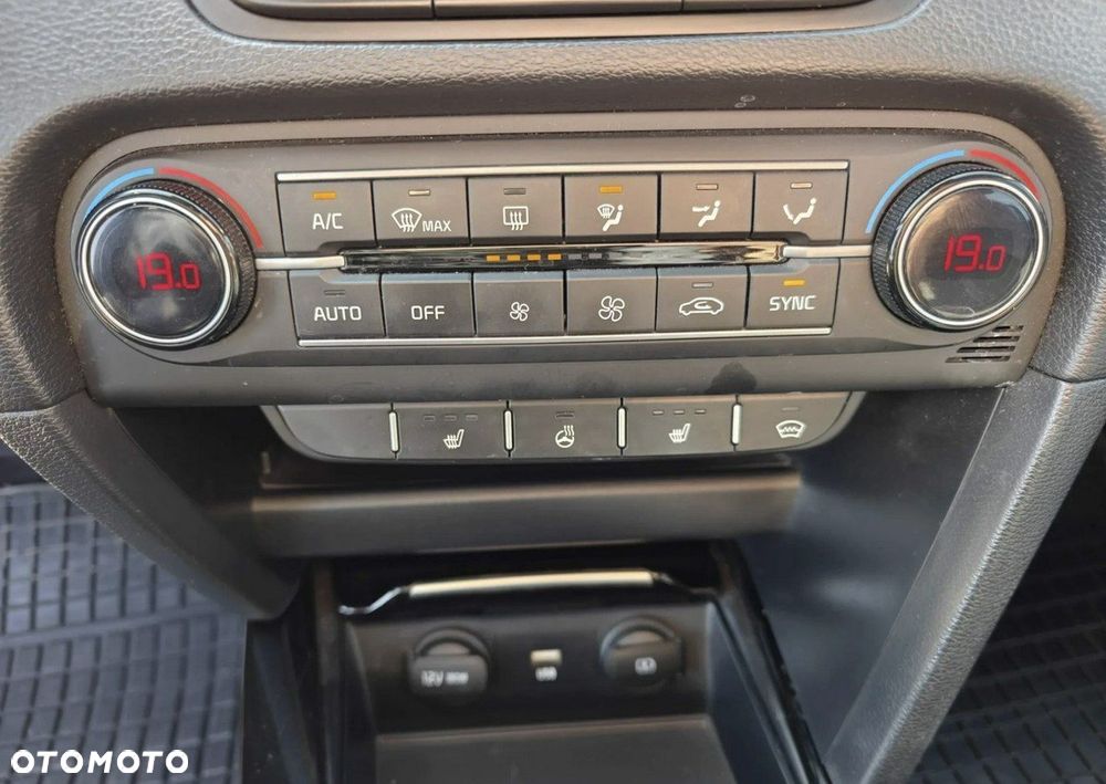 Kia Ceed 1.5 T-GDI L Business Line - 20