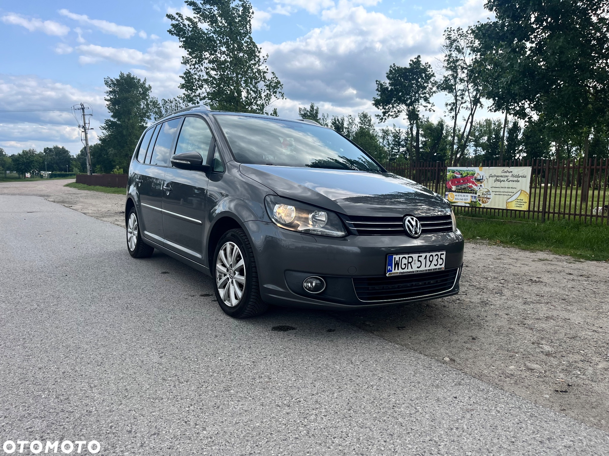 Volkswagen Touran 2.0 TDI DPF Highline - 2