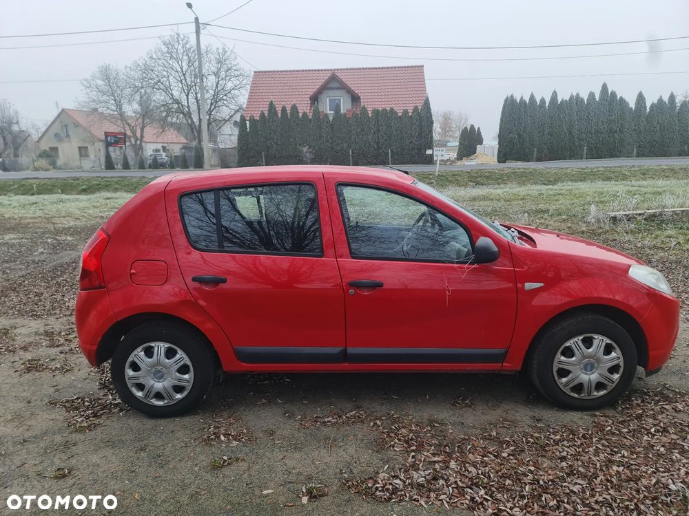 Dacia Sandero - 4