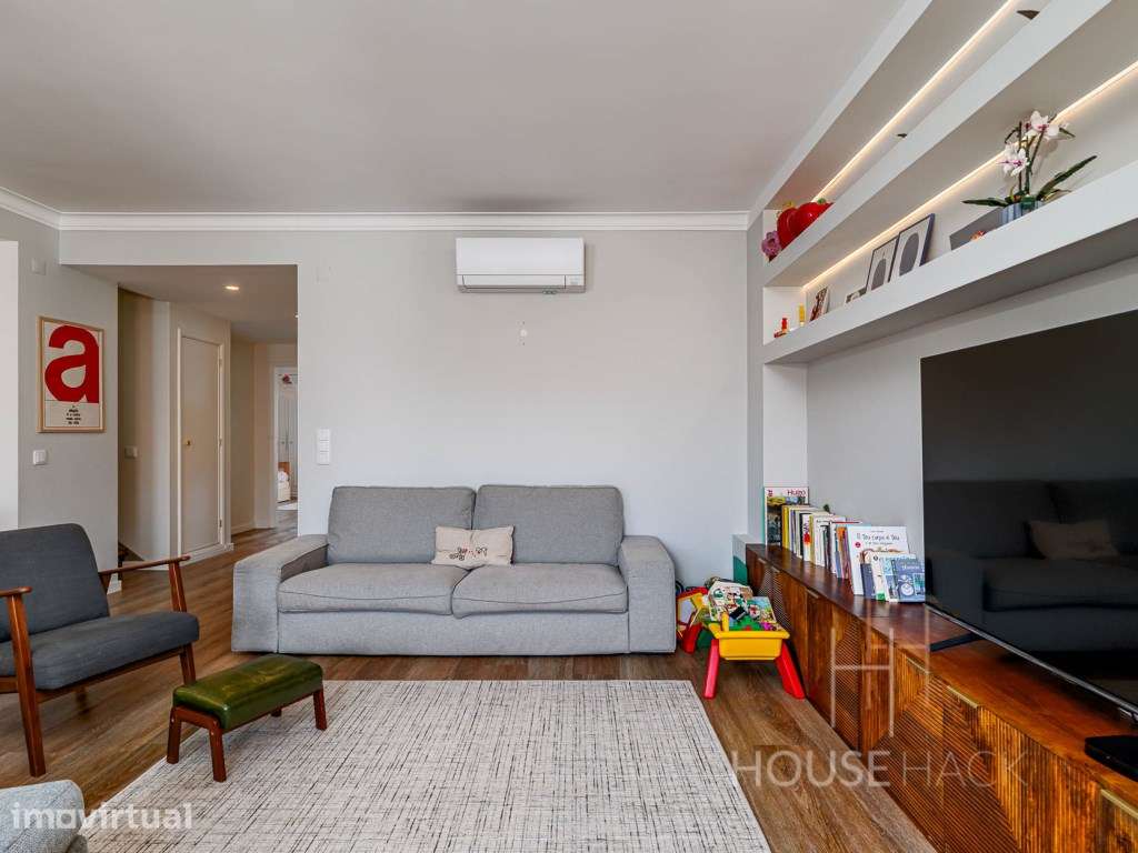 T2+2 Duplex Renovado com parqueamento e arrecadação - Grande imagem: 5/40
