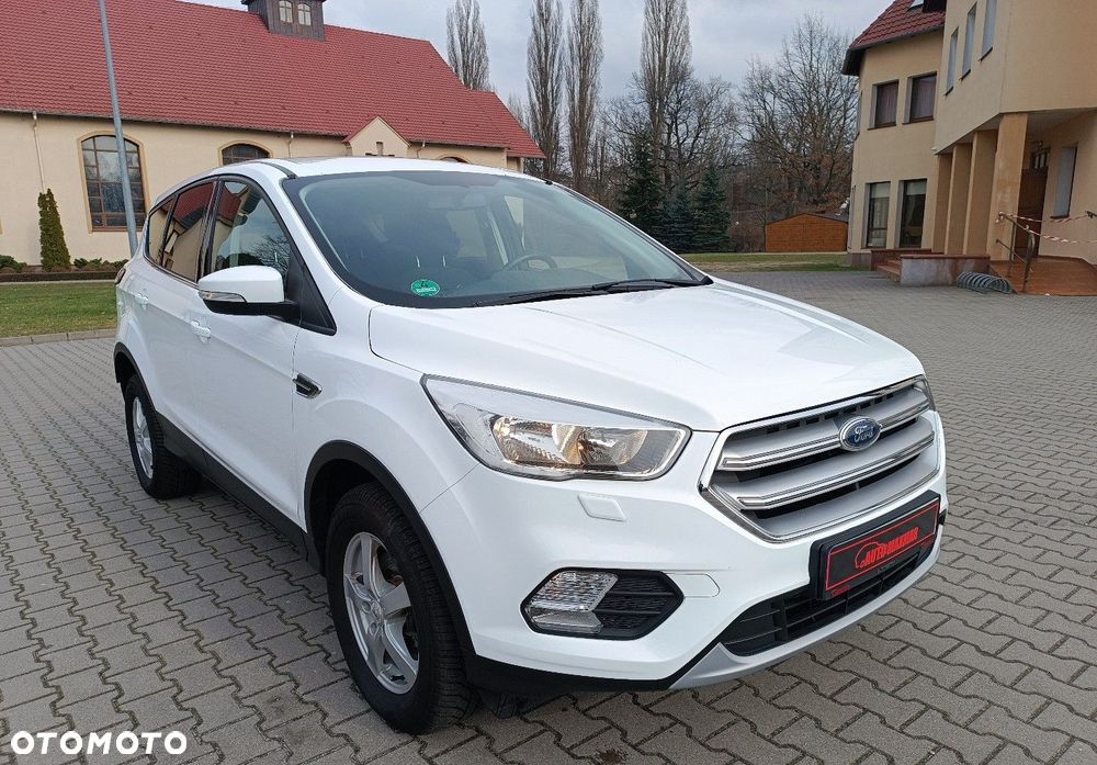 Ford Kuga - 1