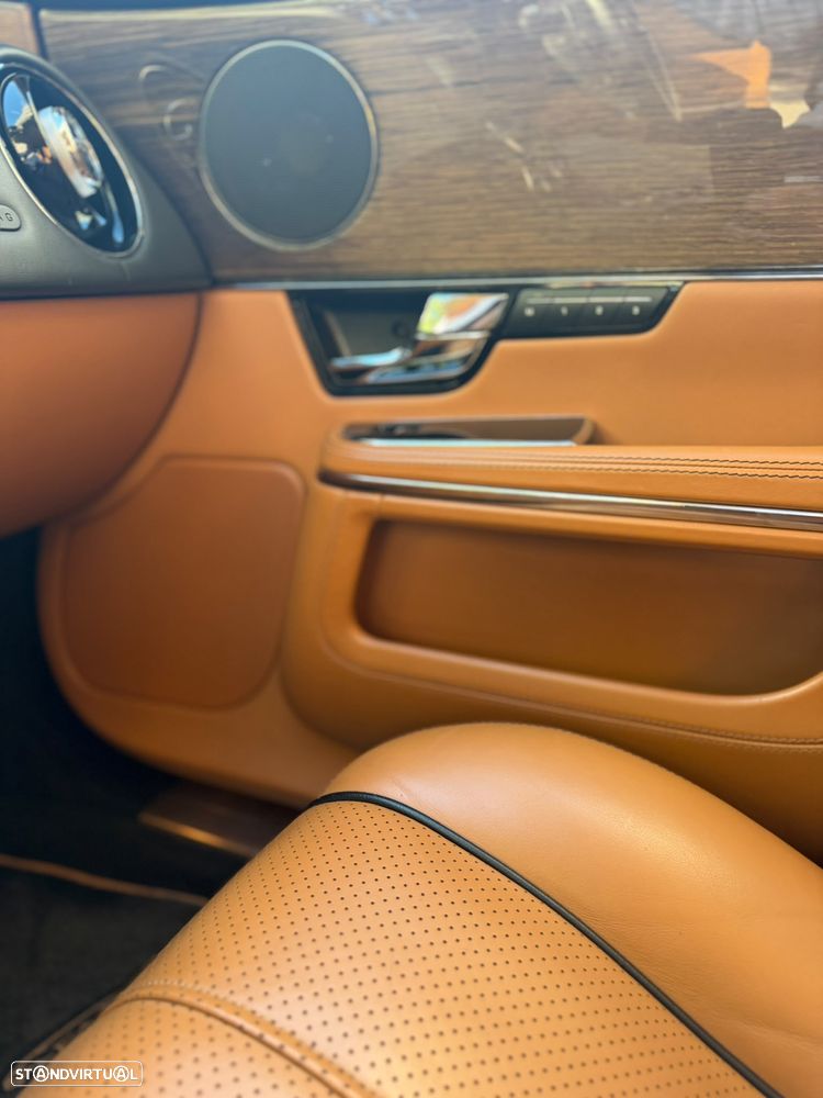 Jaguar XJ 3.0 D V6 Premium Luxury - 28