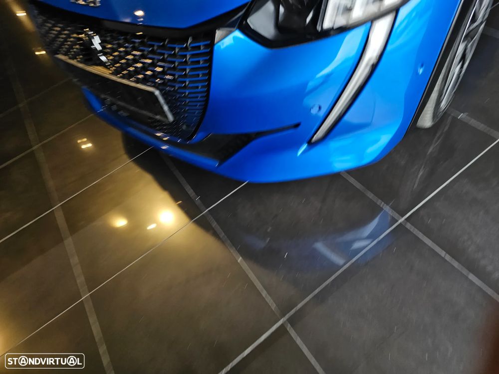 Peugeot e-208 GT - 5