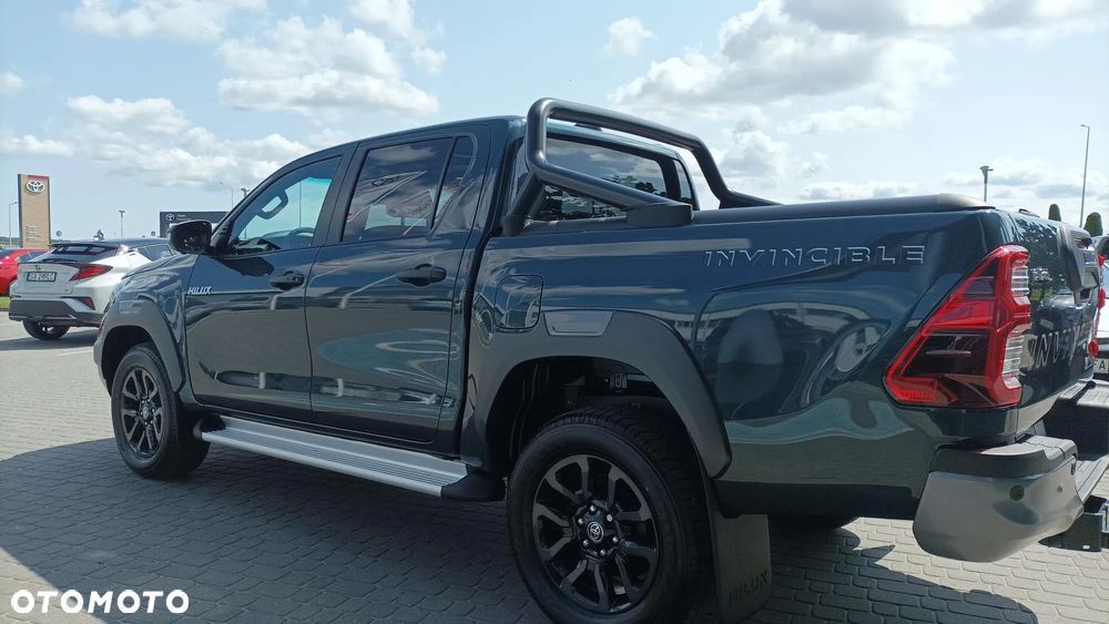 Toyota Hilux 2.8 D-4D Double Cab Invincible 4x4 - 8