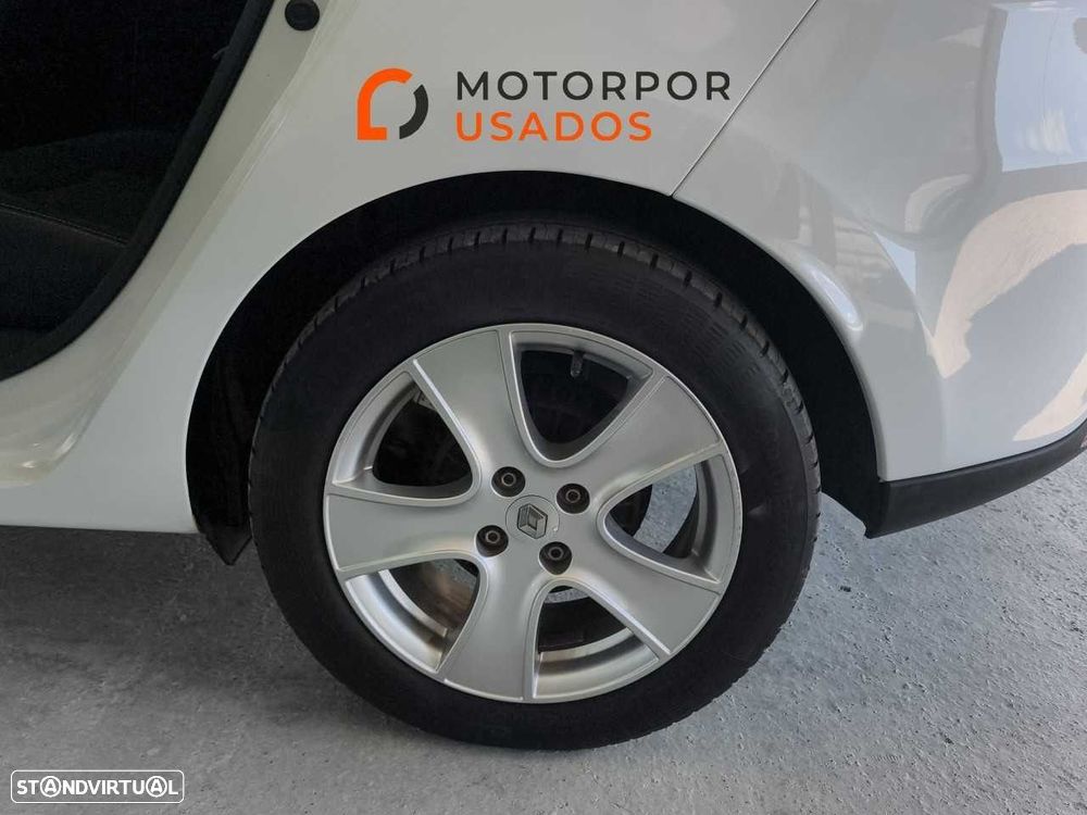 Renault Clio Sport Tourer 0.9 TCE Dynamique S - 11