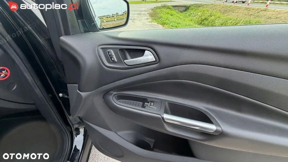 Ford Kuga - 23