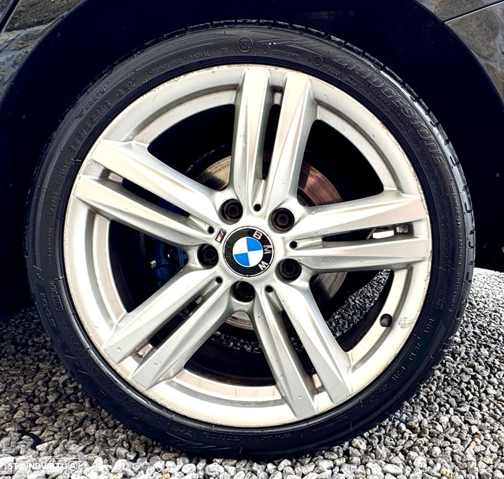 BMW 118 d Pack M - 12