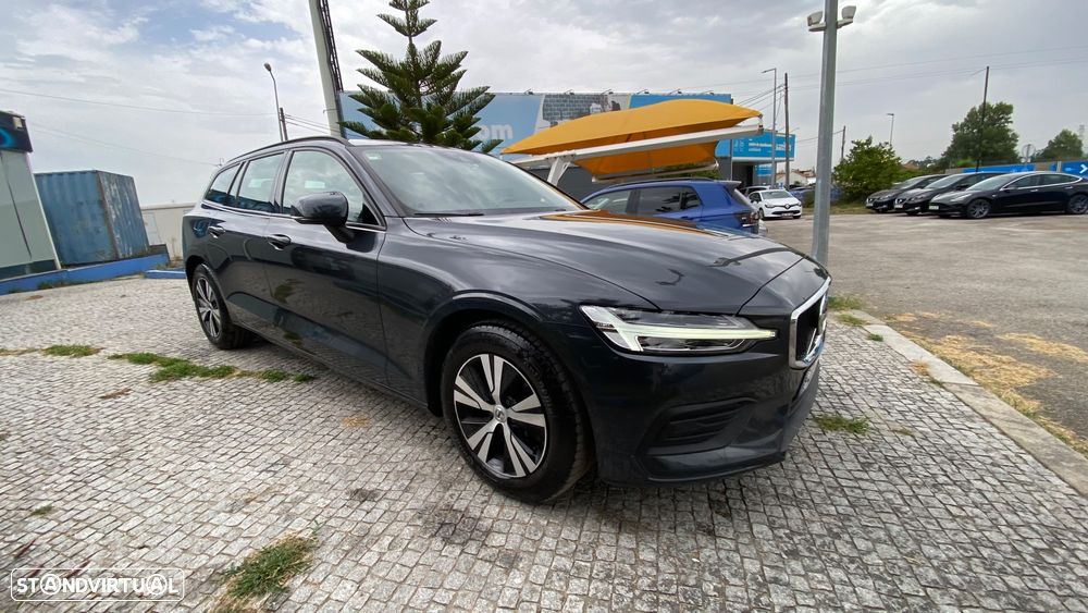 Volvo V60 2.0 D3 Momentum Plus Geartronic - 4