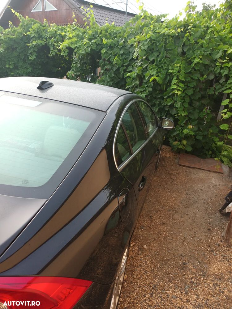Volvo S60 - 2