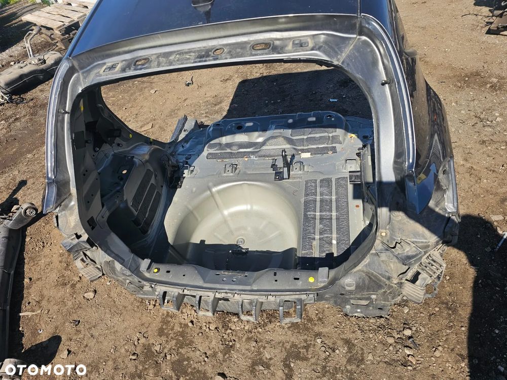 BŁOTNIK LEWY TYŁ/ PAS WANNA / BŁOTNIK PRAWY TYŁ FORD FIESTA MK8 NH - 3