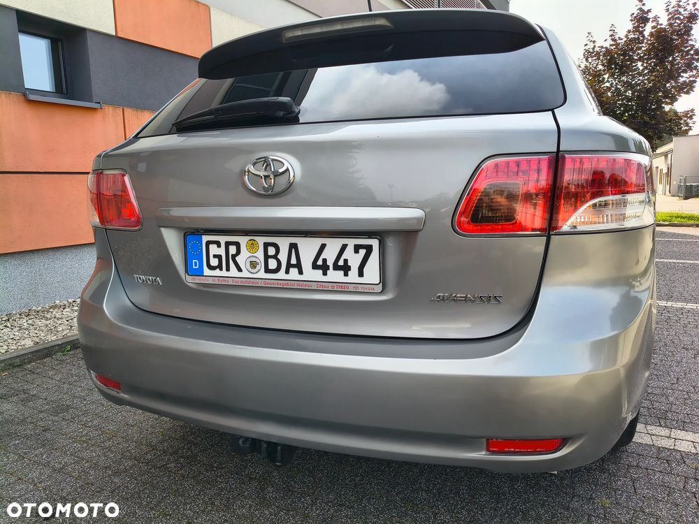 Toyota Avensis 2.2 D-4D Automatik Executive - 35