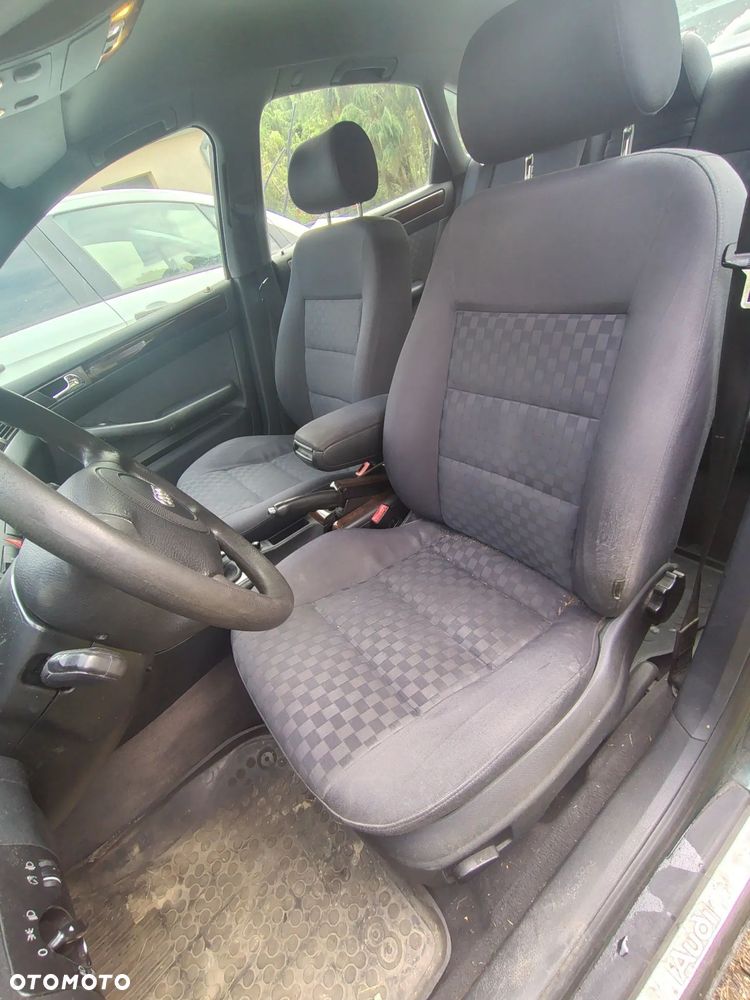 Audi A6 Limousine 2.4 - 4