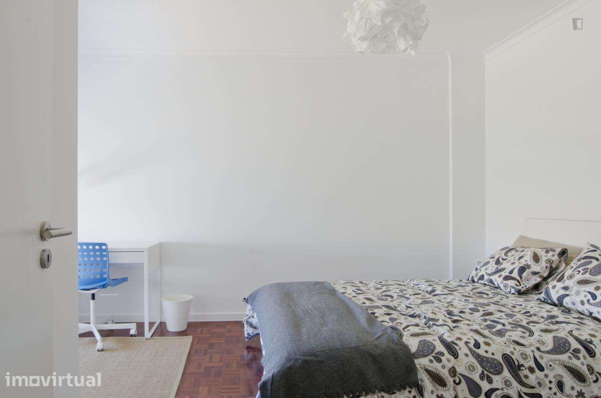 Quarto - localizado em Bela Vista Lisbon - Grande imagem: 5/23