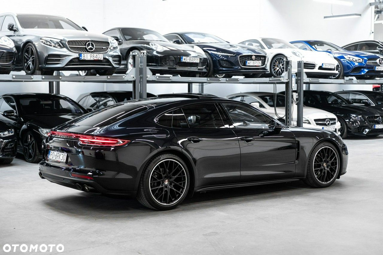 Porsche Panamera - 11