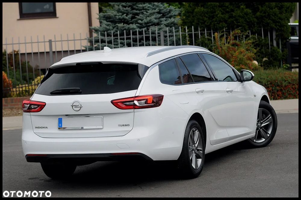 Opel Insignia - 22