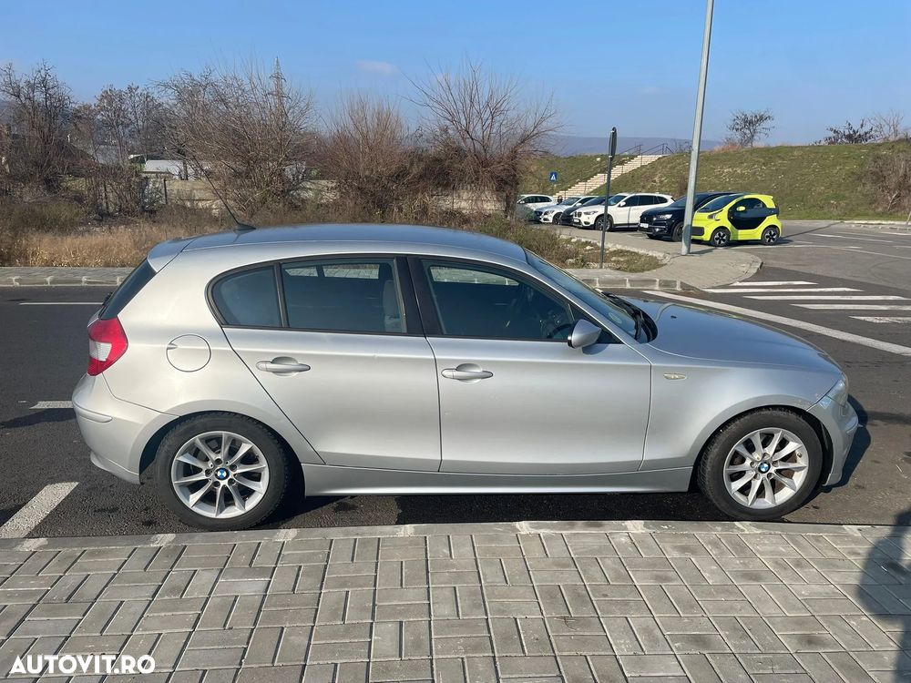 BMW Seria 1 120i - 3
