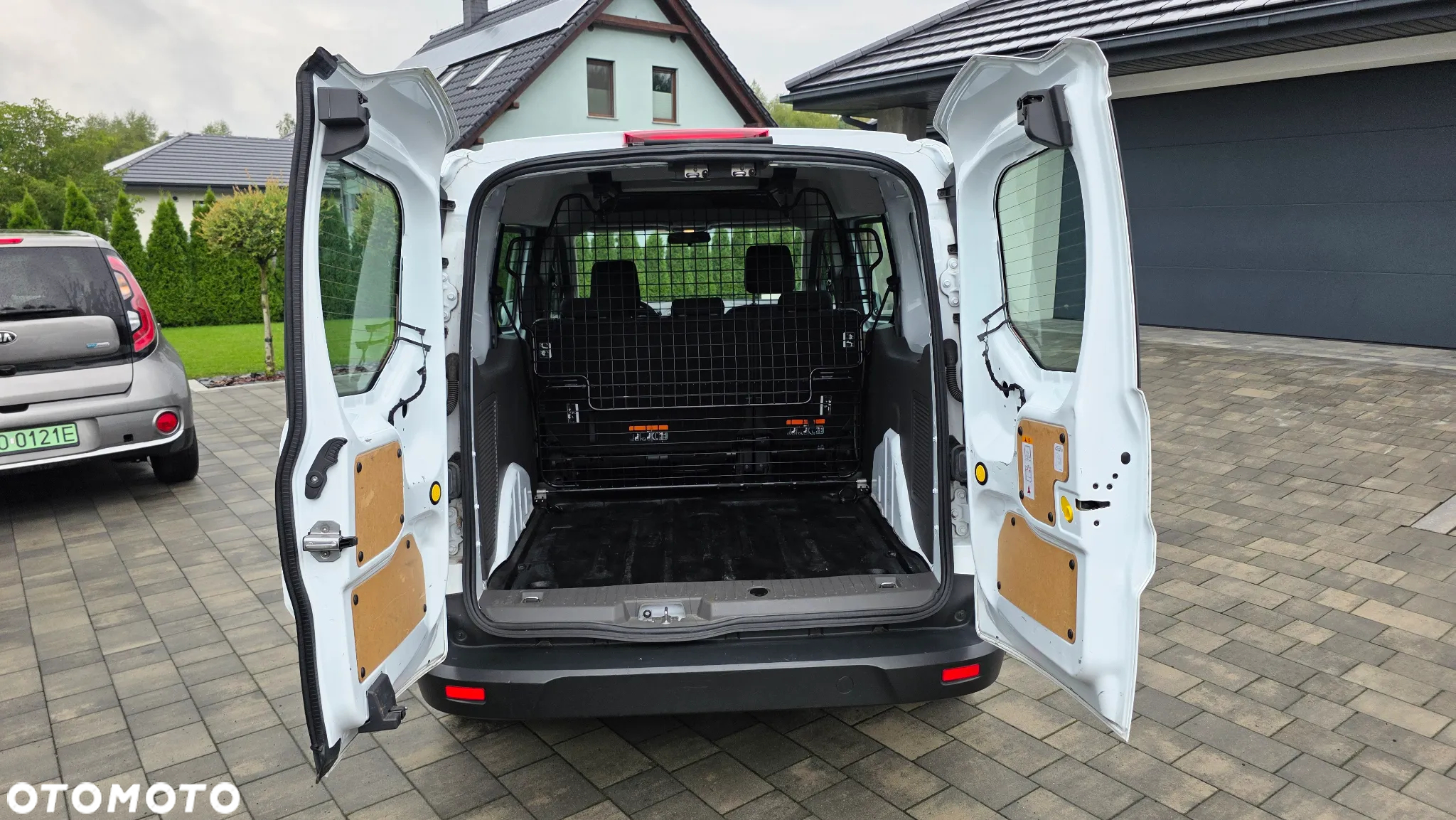 Ford Transit Connect 240 L2 LKW Autm Trend - 22