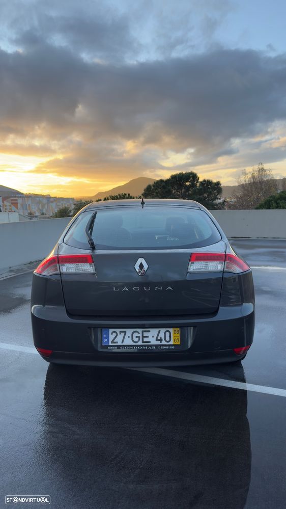 Renault Laguna 2.0 dCi Confort - 1