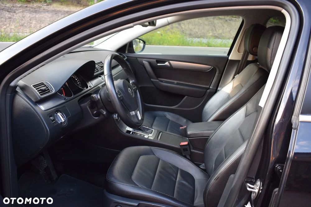 Volkswagen Passat 2.0 TDI Highline DSG - 13
