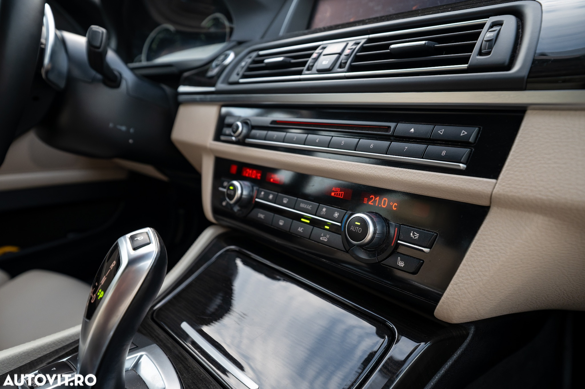 BMW Seria 5 535i xDrive - 27