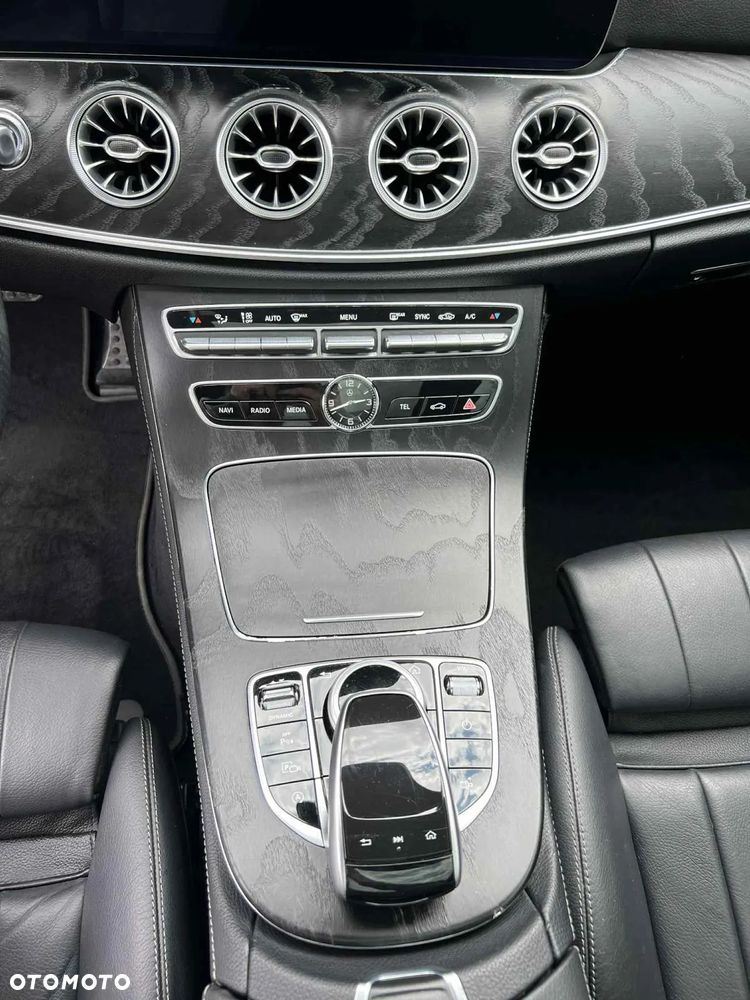 Mercedes-Benz Klasa E 400 - 11