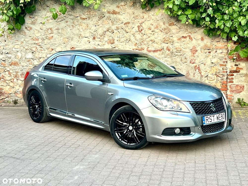 Suzuki Kizashi 2.4 Sport 4WD CVT - 1