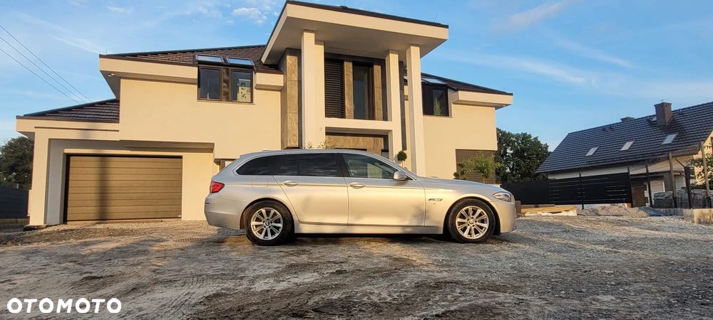 BMW Seria 5 520d Touring - 4