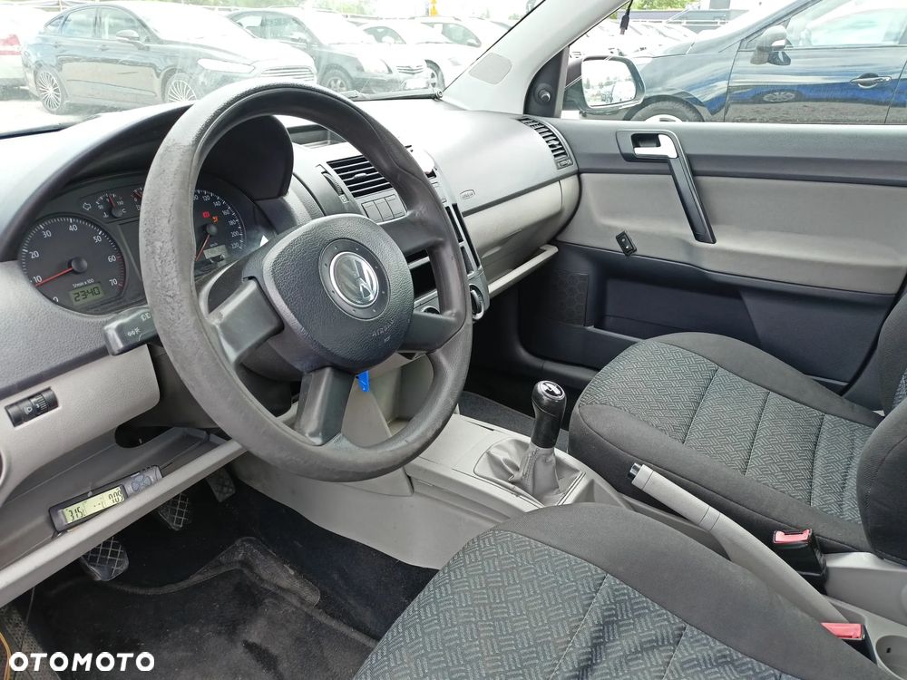 Volkswagen Polo - 7