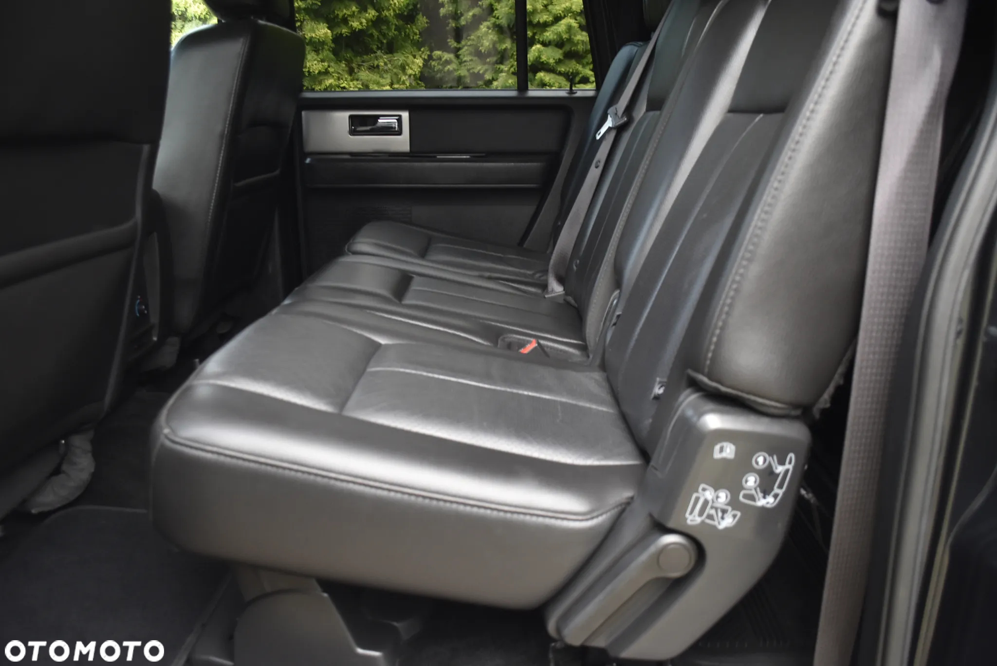 Ford Expedition 5.4 XLT 4WD - 17