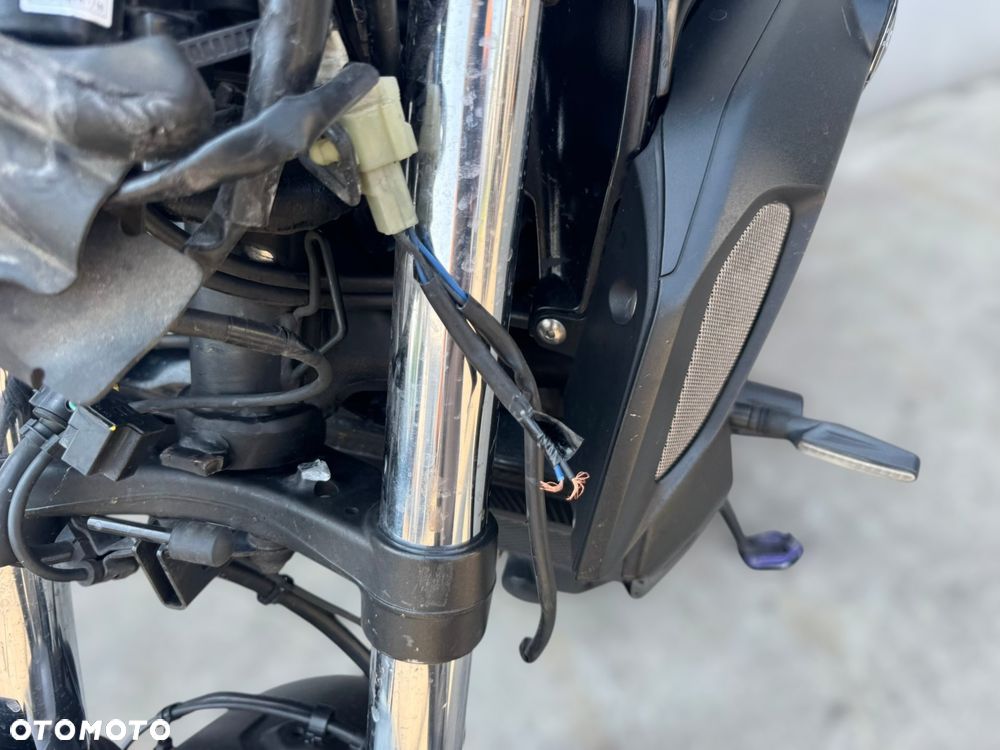 Yamaha MT - 7