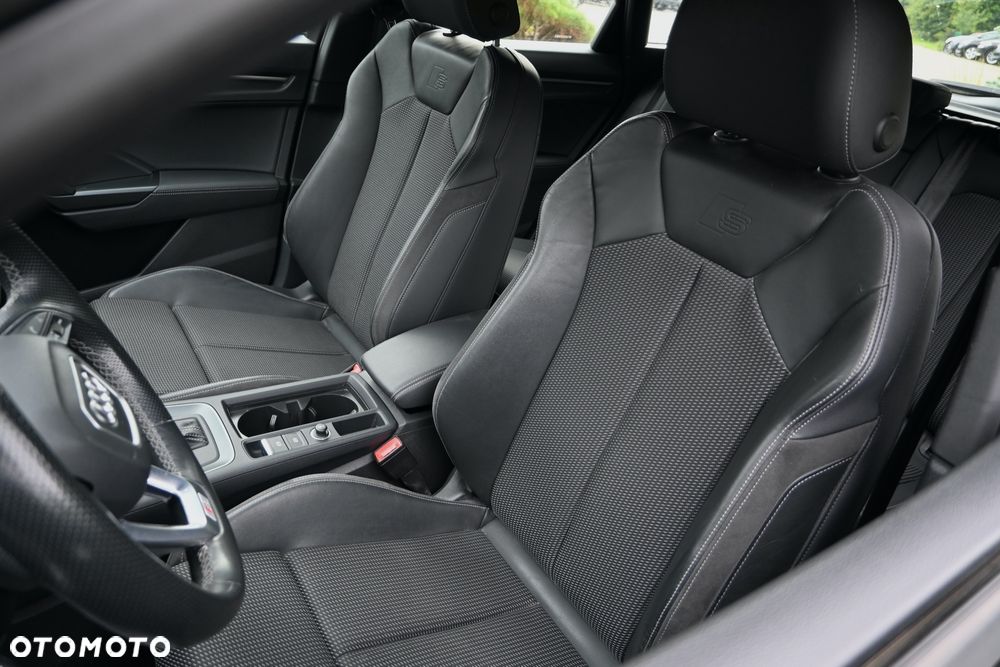 Audi Q3 35 TDI S tronic S line - 28