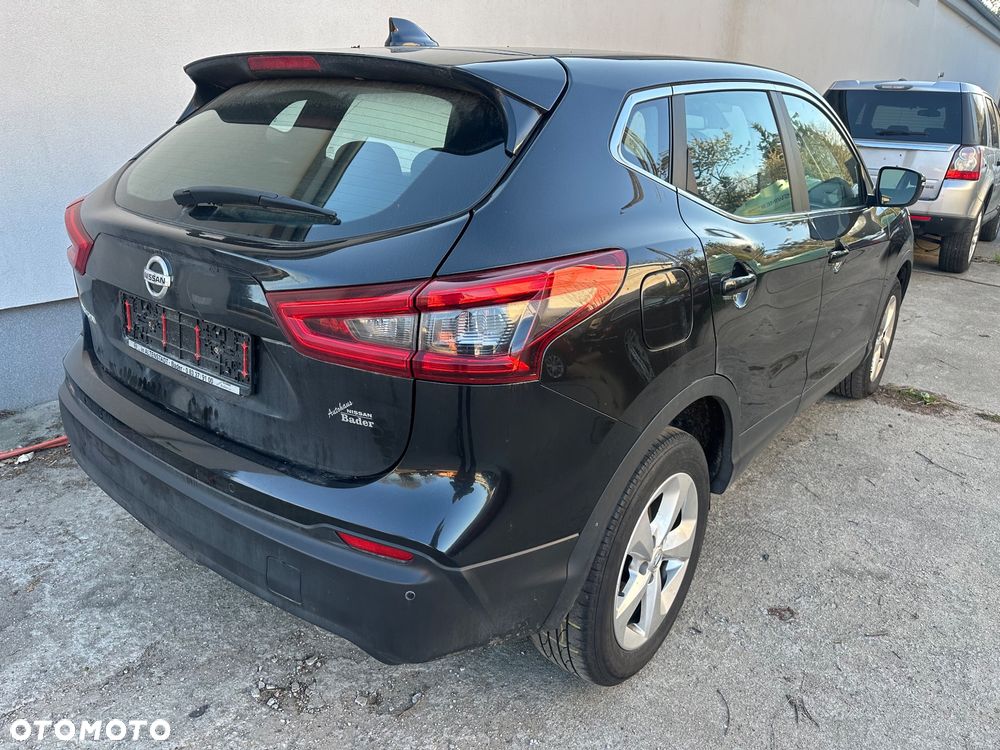 Nissan Qashqai - 10