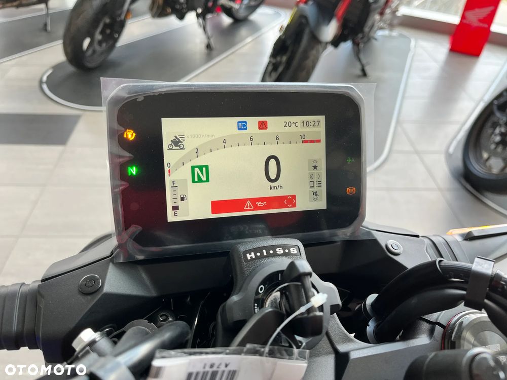 Honda CB - 11