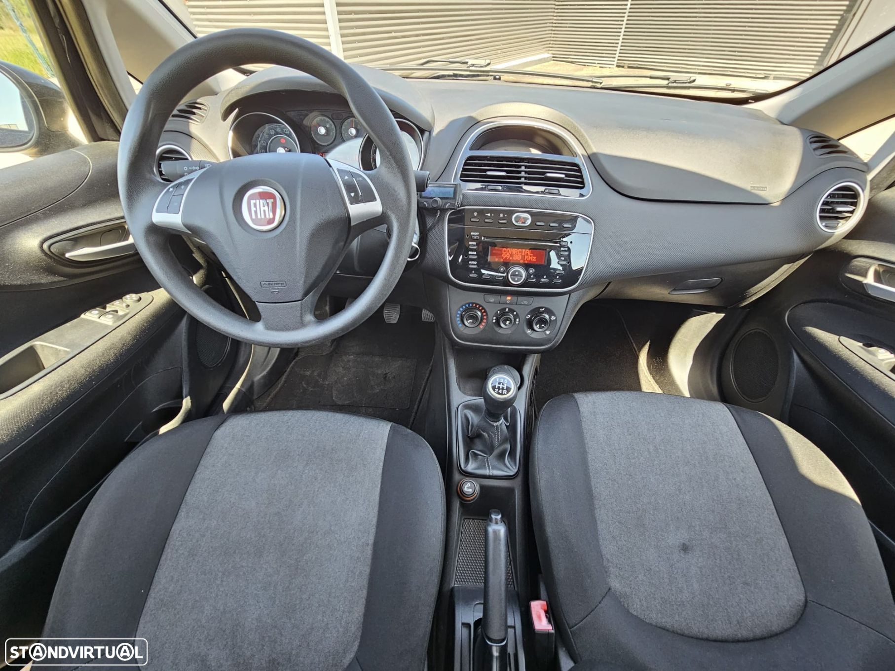 Fiat Punto 1.3 M-Jet Lounge S&S - 16