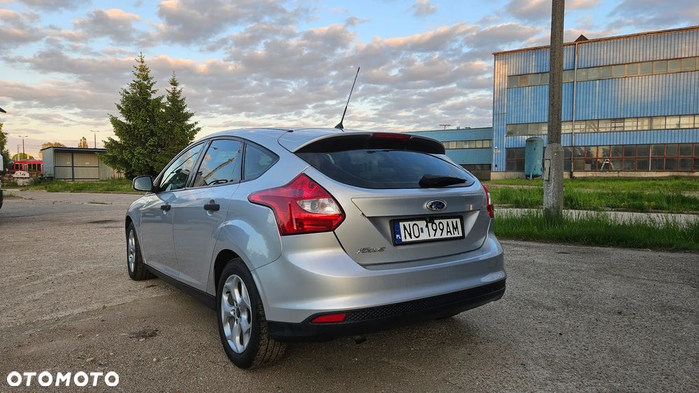 Ford Focus 1.6 TDCi Ambiente - 5