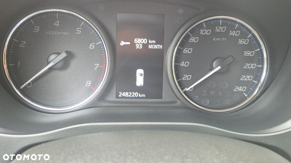 Mitsubishi Outlander 2.0 Intense 2WD CVT - 12
