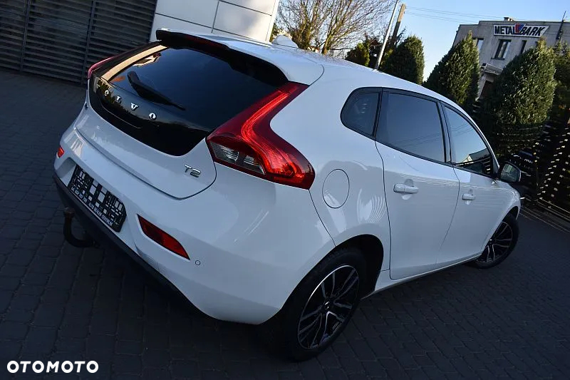 Volvo V40 T2 Geartronic Momentum - 4