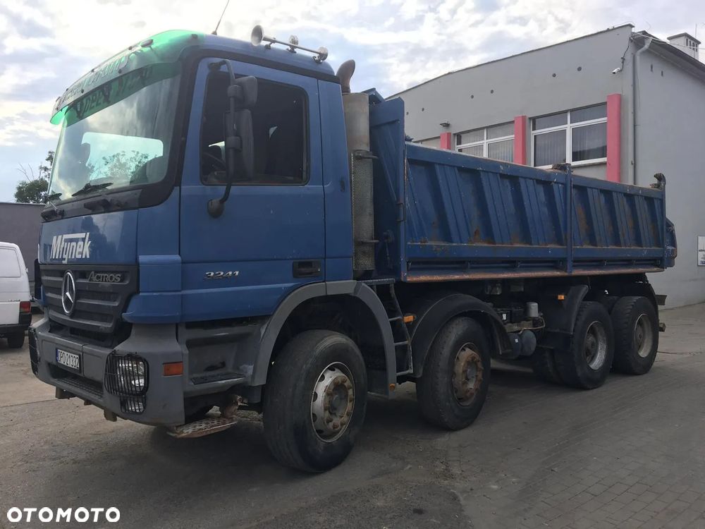 Mercedes-Benz Actros - 1