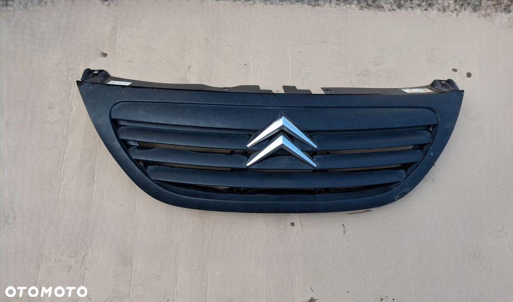 Atrapa chłodnicy CITROEN C3  I  9647156780  OE - 1