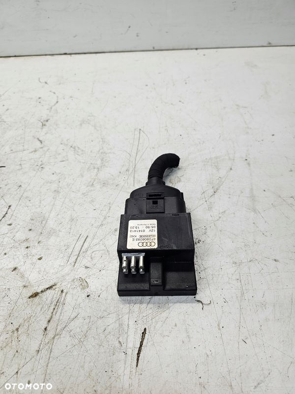 STEROWNIK POMPY PALIWA AUDI A6 C6 A4 B7 4F0906093E 3.2 FSI - 2