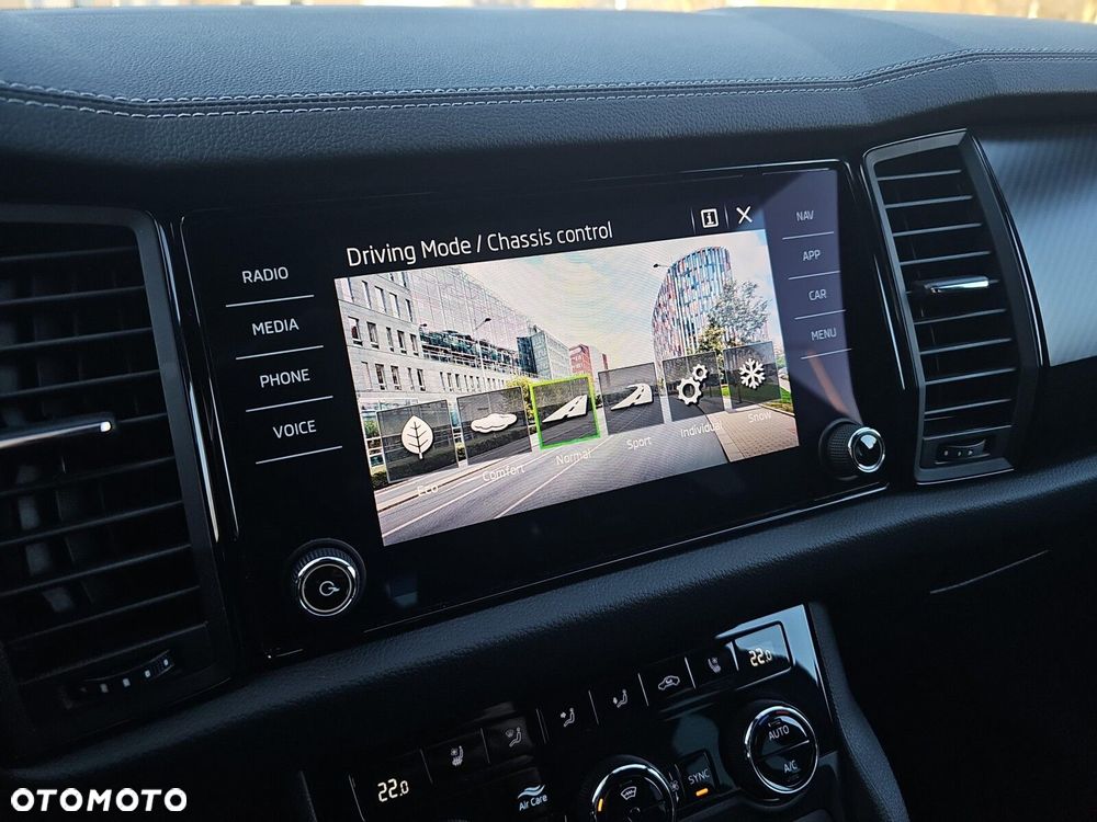 Skoda Kodiaq 2.0 TSI 4x4 Sportline DSG 7os - 32